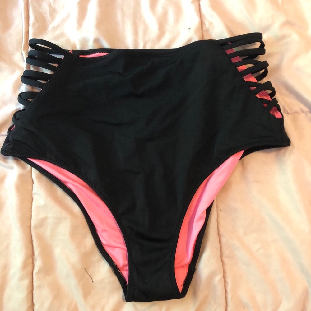 NEVER WORN bikini bottom